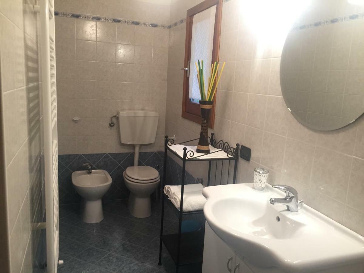 شقة Casa In Langa ألبا المظهر الخارجي الصورة