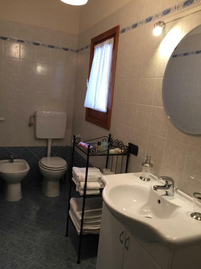 شقة Casa In Langa ألبا المظهر الخارجي الصورة