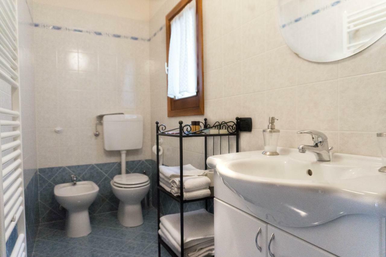 شقة Casa In Langa ألبا المظهر الخارجي الصورة